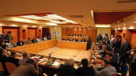 ΚΕΔΕ: Όχι στην μεταφορά των ταμειακών διαθεσίμων μέχρι να τακτοποιηθούν νομοθετικά οι δεσμεύσεις της Κυβέρνησης