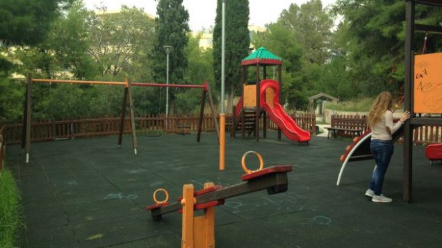 Δήμος Ηρακλείου Αττικής: παραδίδονται 5 παδικές χαρές με βεβαίωση καταλληλότητας