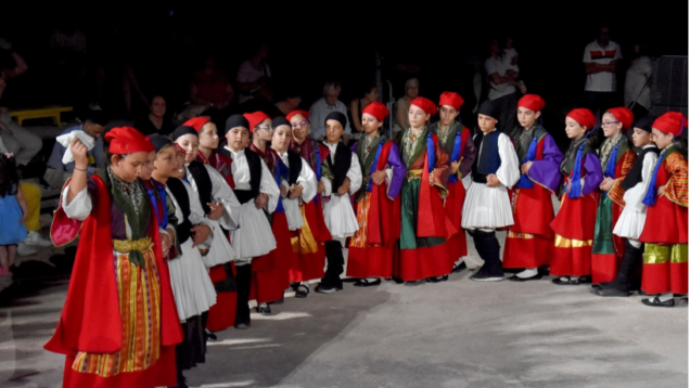 Με μεγάλη επιτυχία πραγματοποιήθηκε η μουσικοχορευτική παράσταση ¨Στην Ελευσίνα μια φορά… Από την παράσταση στο γλέντι¨