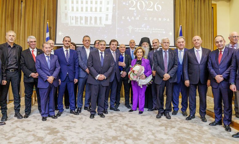 Ο Δήμαρχος Πειραιά Γιάννης Μώραλης στην εκδήλωση κοπής πίτας του Ε.Β.Ε.Π. 13 Ιανουαρίου 2026 moralis-michailidou-kopi-pitas-evepΣτην εκδήλωση κοπής της πρωτοχρονιάτικης πίτας του Εμπορικού & Βιομηχανικού Επιμελητηρίου Πειραιώς (Ε.Β.Ε.Π.), η οποία πραγματοποιήθηκε χθες στο Μέγαρο του Επιμελητηρίου, παρέστη ο Δήμαρχος Πειραιά Γιάννης Μώραλης. mitropolitis-peiraia-serameim-kopi-pitas-evepΤη βασιλόπιτα ευλόγησε ο Σεβασμιώτατος Μητροπολίτης Πειραιώς και Φαλήρου κ.κ. Σεραφείμ, ενώ στο πλαίσιο της εκδήλωσης τιμήθηκαν ο Υπουργός Εθνικής Άμυνας Νικόλαος Δένδιας, ο Πάνος Λασκαρίδης, ο Σπύρος Θεοδωρόπουλος, ο Νικόλαος Ζωγράφος, ο Παύλος Ξηραδάκης, ο Αναστάσιος Μιχάλαρος και ο Θεολόγος Μιχάλαρος. Ο Δήμαρχος Πειραιά συνεχάρη το Εμπορικό & Βιομηχανικό Επιμελητήριο Πειραιώς για τη διοργάνωση, καθώς και τους τιμώμενους, σημειώνοντας πως το Ε.Β.Ε.Π. αποτελεί τον σημαντικότερο φορέα της οικονομίας και της επιχειρηματικότητας του Πειραιά και σταθερό συνεργάτη του δήμου, με στόχο την περαιτέρω ανάπτυξη της πόλης σε οικονομικό και επιχειρηματικό επίπεδο. ephsimoi-kopi-pitas-evepΣτην εκδήλωση παρευρέθηκαν, μεταξύ άλλων, ο Πρόεδρος του ΣΥΡΙΖΑ Π.Σ. Σωκράτης Φάμελλος, Υπουργοί, Υφυπουργοί, Βουλευτές, εκπρόσωποι της τοπικής αυτοδιοίκησης, της ναυτιλίας, του επιχειρείν και από τον Δήμο Πειραιά ο Πρόεδρος του Δημοτικού Συμβουλίου Αλέξανδρος Τζεφεράκος, Αντιδήμαρχοι, Εντεταλμένοι Δημοτικοί Σύμβουλοι κ.ά. Στον χαιρετισμό του ο Δήμαρχος Πειραιά Γιάννης Μώραλης, μεταξύ άλλων, τόνισε: moralis-kopi-pitas-evep«Είναι χαρά μου που παρευρίσκομαι για δωδέκατη χρονιά ως Δήμαρχος Πειραιά στην ετήσια εκδήλωση του Εμπορικού & Βιομηχανικού Επιμελητηρίου Πειραιώς. Η σημερινή εκδήλωση αποκτά ιδιαίτερη σημασία καθώς το Ε.Β.Ε.Π. επιλέγει να τιμήσει προσωπικότητες, που με τη δράση τους ενισχύουν το εθνικό και το επιχειρηματικό αποτύπωμα της χώρας. Θα ήθελα να συγχαρώ θερμά τους φετινούς τιμώμενους: τον Υπουργό Εθνικής Άμυνας, κ. Νικόλαο Δένδια, για την πολυετή προσφορά του στη δημόσια ζωή και τους θεσμούς της πατρίδας μας και τους εκπροσώπους του επιχειρηματικού κόσμου και της ναυτιλίας, τους κυρίους Πάνο Λασκαρίδη, Σπύρο Θεοδωρόπουλο, Νικόλαο Ζωγράφο και τους Παύλο Ξηραδάκη, Αναστάσιο Μιχάλαρο και Θεολόγο Μιχάλαρο. Όλοι τους αποτελούν πρότυπα δημιουργικότητας και προσφοράς, στοιχεία που ο Πειραιάς, ως το μεγάλο λιμάνι της χώρας και κέντρο της ναυτιλίας και επιχειρηματικότητας, οφείλει να αναδεικνύει. Το Ε.Β.Ε.Π. είναι ο σημαντικότερος φορέας της οικονομίας και της επιχειρηματικότητας του Πειραιά, με μεγάλη συνεισφορά στην πόλη, στο επιχειρείν και στη ναυτιλία και αποτελεί διαχρονικό και σταθερό συνεργάτη του Δήμου Πειραιά στην προσπάθειά μας για την ανάπτυξη της πόλης. moralis-korkidis-kopi-pitas-evepΣυνεργαζόμαστε στενά για την αξιοποίηση του συγκριτικού πλεονεκτήματος του λιμανιού μας, στηρίζοντας τη ναυτιλία και τις παρεμφερείς επιχειρήσεις που αποτελούν την “καρδιά” της τοπικής μας οικονομίας. Ο Δήμος Πειραιά θα συνεχίσει να στηρίζει κάθε πρωτοβουλία που ενισχύει την τοπική οικονομία και αναδεικνύει τον Πειραιά σε σύγχρονο, δυναμικό και εξωστρεφή μητροπολιτικό λιμένα. Εύχομαι στο Εμπορικό & Βιομηχανικό Επιμελητήριο Πειραιώς, στον Πρόεδρο Βασίλη Κορκίδη, στο Διοικητικό Συμβούλιο και σε όλα τα μέλη του, καλή και δημιουργική χρονιά, με υγεία και πρόοδο».